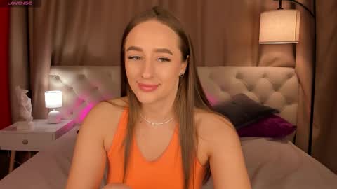 Mia online show from 03-19-26, 02:04