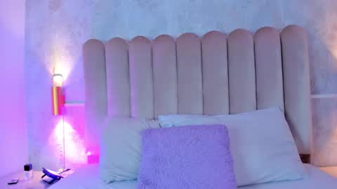 Snapshot of alicia_jerez1 chatting on 01-14-26, 08:58 Alice online show from 01-14-26, 08:58