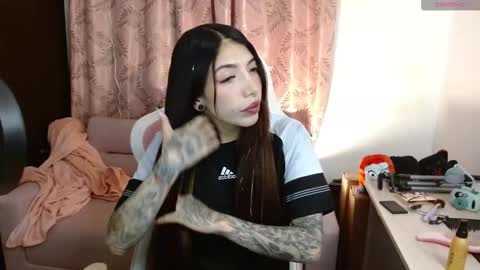 Snapshot of alicia_key_ chatting on 09-17-25, 03:19 ALICIA online show from 09-17-25, 03:19