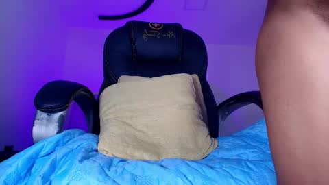 Alicia Kyse  online show from 04-15-26, 01:12