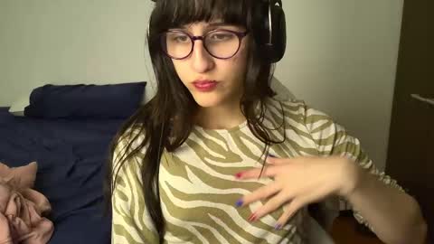 Alice online show from 01-06-25, 04:15