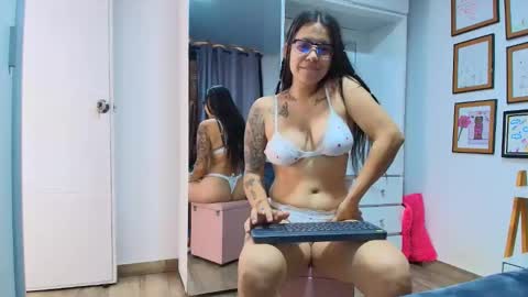 alicia_rainbow online show from 04-28-26, 08:25