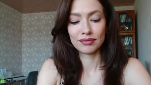 Alicia online show from 07-06-26, 08:11