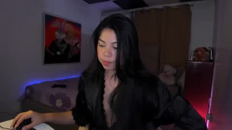 Snapshot of aliciabiden chatting on 12-04-24, 06:11 aliciabiden online show from 12-04-24, 06:11