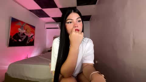 Snapshot of aliciabiden chatting on 03-05-25, 10:00 aliciabiden online show from 03-05-25, 10:00