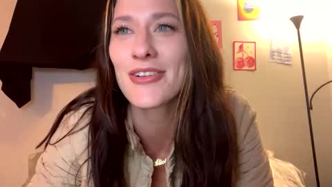 Snapshot of aliciacolette123 chatting on 11-01-25, 08:16 teacherspet69 online show from 11-01-25, 08:16