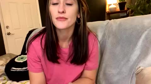 Snapshot of aliciacolette123 chatting on 11-15-25, 07:27 teacherspet69 online show from 11-15-25, 07:27