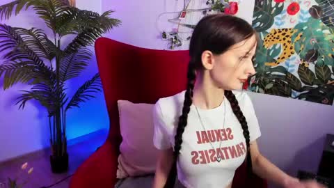 Alicia online show from 05-12-26, 05:37