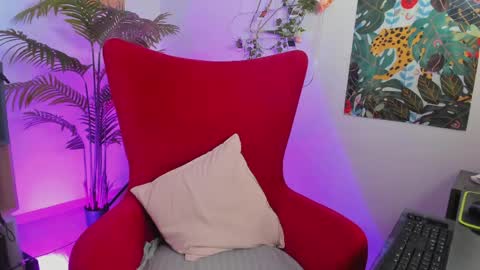 Alicia online show from 05-16-26, 07:45