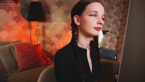 Alicia online show from 05-17-26, 08:38