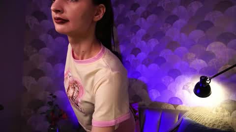 Alicia online show from 05-20-26, 06:08