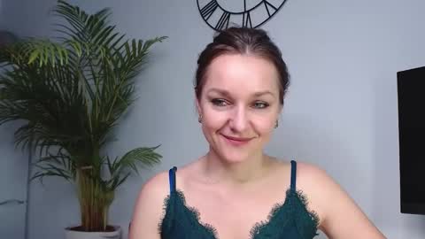 Alicia online show from 01-16-25, 08:11