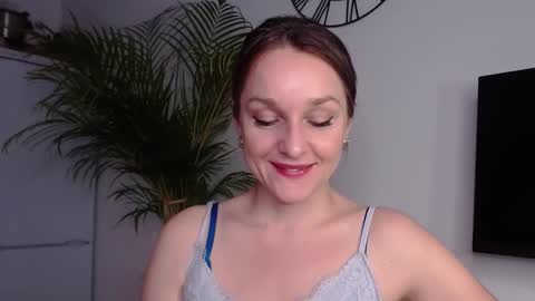 Alicia online show from 02-07-25, 03:08