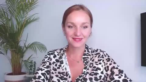 Alicia online show from 09-12-25, 05:51