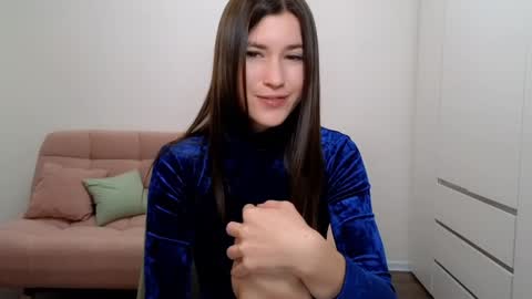 Snapshot of alicianoveli chatting on 12-15-24, 08:41 alicianoveli online show from 12-15-24, 08:41