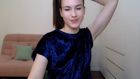 Snapshot of alicianoveli chatting on 12-28-24, 01:59 alicianoveli online show from 12-28-24, 01:59