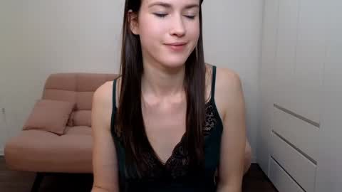 Snapshot of alicianoveli chatting on 01-09-25, 07:52 alicianoveli online show from 01-09-25, 07:52