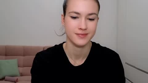 Snapshot of alicianoveli chatting on 01-10-25, 08:18 alicianoveli online show from 01-10-25, 08:18
