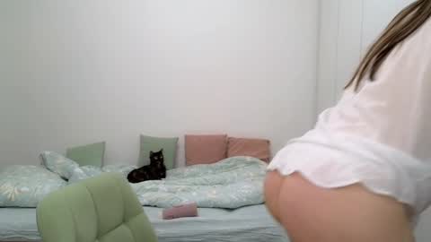 Snapshot of alicianoveli chatting on 02-07-25, 12:28 alicianoveli online show from 02-07-25, 12:28
