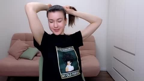 Snapshot of alicianoveli chatting on 02-26-25, 10:47 alicianoveli online show from 02-26-25, 10:47