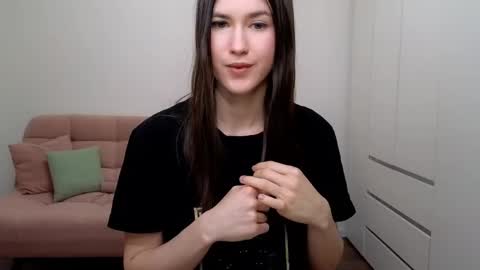 Snapshot of alicianoveli chatting on 03-10-25, 12:37 alicianoveli online show from 03-10-25, 12:37