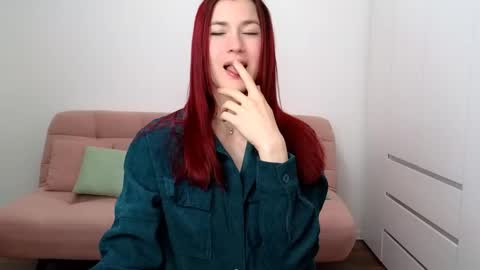 Snapshot of alicianoveli chatting on 09-18-25, 05:42 alicianoveli online show from 09-18-25, 05:42