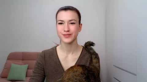 Snapshot of alicianoveli chatting on 09-21-25, 10:06 alicianoveli online show from 09-21-25, 10:06