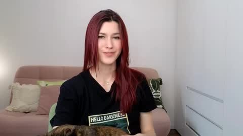 Snapshot of alicianoveli chatting on 10-11-25, 10:36 alicianoveli online show from 10-11-25, 10:36