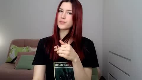Snapshot of alicianoveli chatting on 10-16-25, 06:36 alicianoveli online show from 10-16-25, 06:36