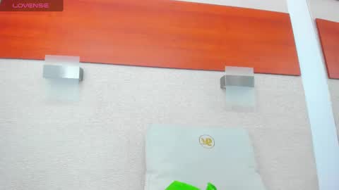 Snapshot of alicie_green chatting on 03-10-25, 02:39 im tutti online show from 03-10-25, 02:39