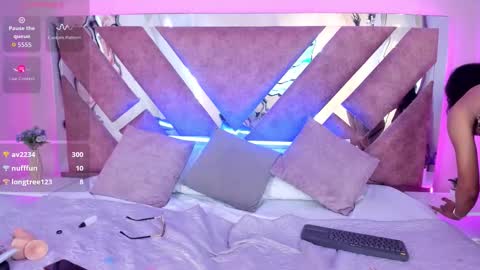 Ali Diaz online show from 10-18-25, 08:09