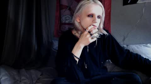 Alien Bella online show from 04-08-26, 02:22