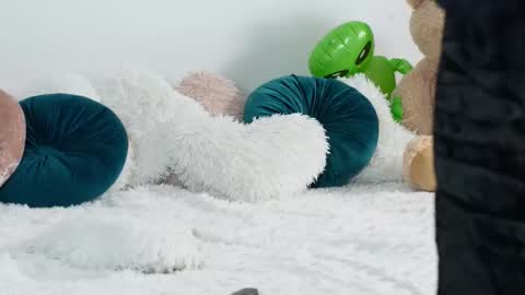 Alieness Ivy online show from 01-07-26, 04:15