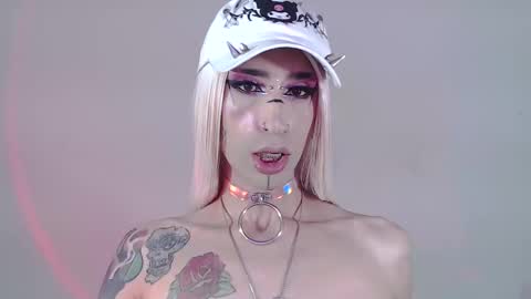     online show from 03-10-25, 01:45