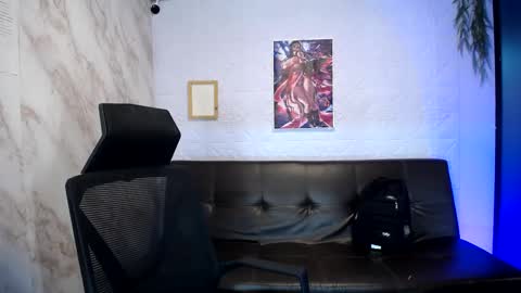 Snapshot of aliice_greco chatting on 03-11-25, 03:34 Alice online show from 03-11-25, 03:34