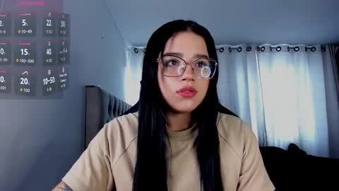 aliice_walker_ online show from 12-16-25, 06:13