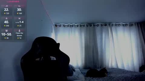 aliice_walker_ online show from 02-19-26, 01:07