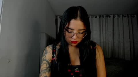 aliice_walker_ online show from 07-23-26, 01:58