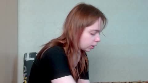 Snapshot of aliiice_stone chatting on 09-24-25, 11:35 Alice online show from 09-24-25, 11:35