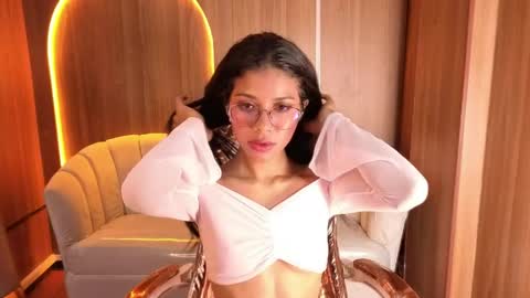 alina_b_ online show from 04-21-26, 01:42