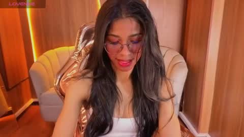 alina_b_ online show from 05-25-26, 08:04