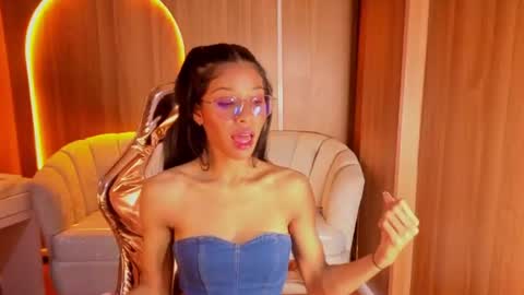 alina_b_ online show from 07-11-26, 08:00
