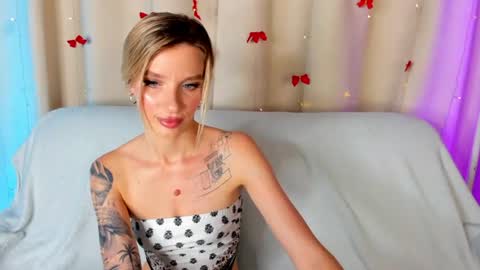 Alina online show from 06-28-26, 01:22