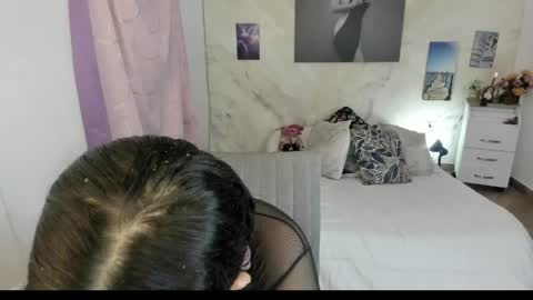 alinabozz1 online show from 04-16-26, 03:29