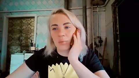 Snapshot of alinafrey_ chatting on 02-09-26, 08:40 Alina online show from 02-09-26, 08:40