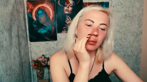 Alina online show from 05-18-26, 03:57