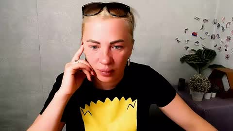 Alina online show from 05-19-26, 04:41
