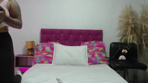 lili online show from 03-11-25, 03:26