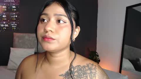 lili online show from 06-17-26, 03:09