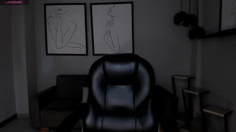 alinakravitz_ online show from 11-01-25, 11:56